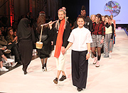 Dalyvanh Pangnanouvong - Kollektion Laoten Chaoten II (©Foto: Martin Schmitz)